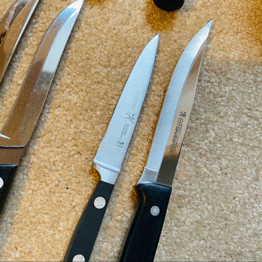 J.A Henckels Classic 16-Pc. Knives & Block Set black - Picture 8 of 12